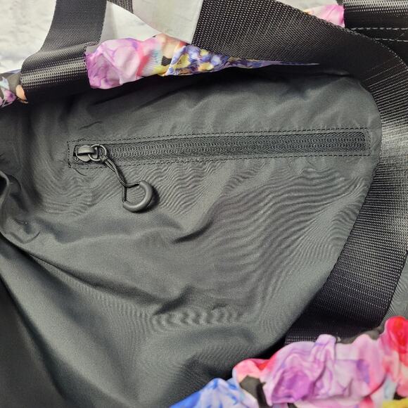 NWT Ganni Recycled Polyester Floral Drawstring Tote - Picture 6 of 16